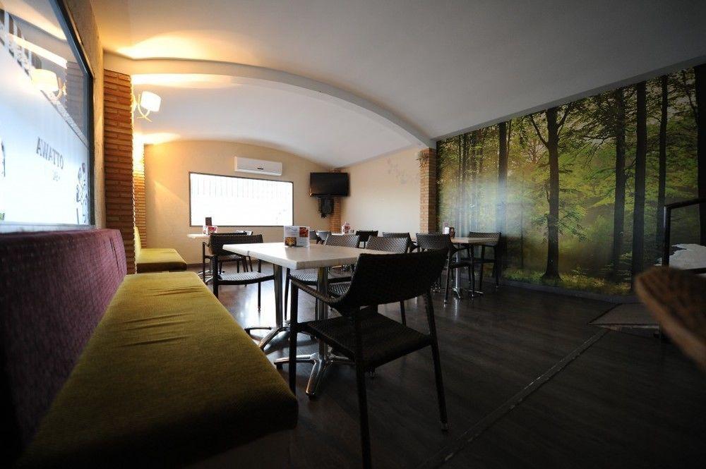 Hotel Montearoma Valverde del Camino Bagian luar foto