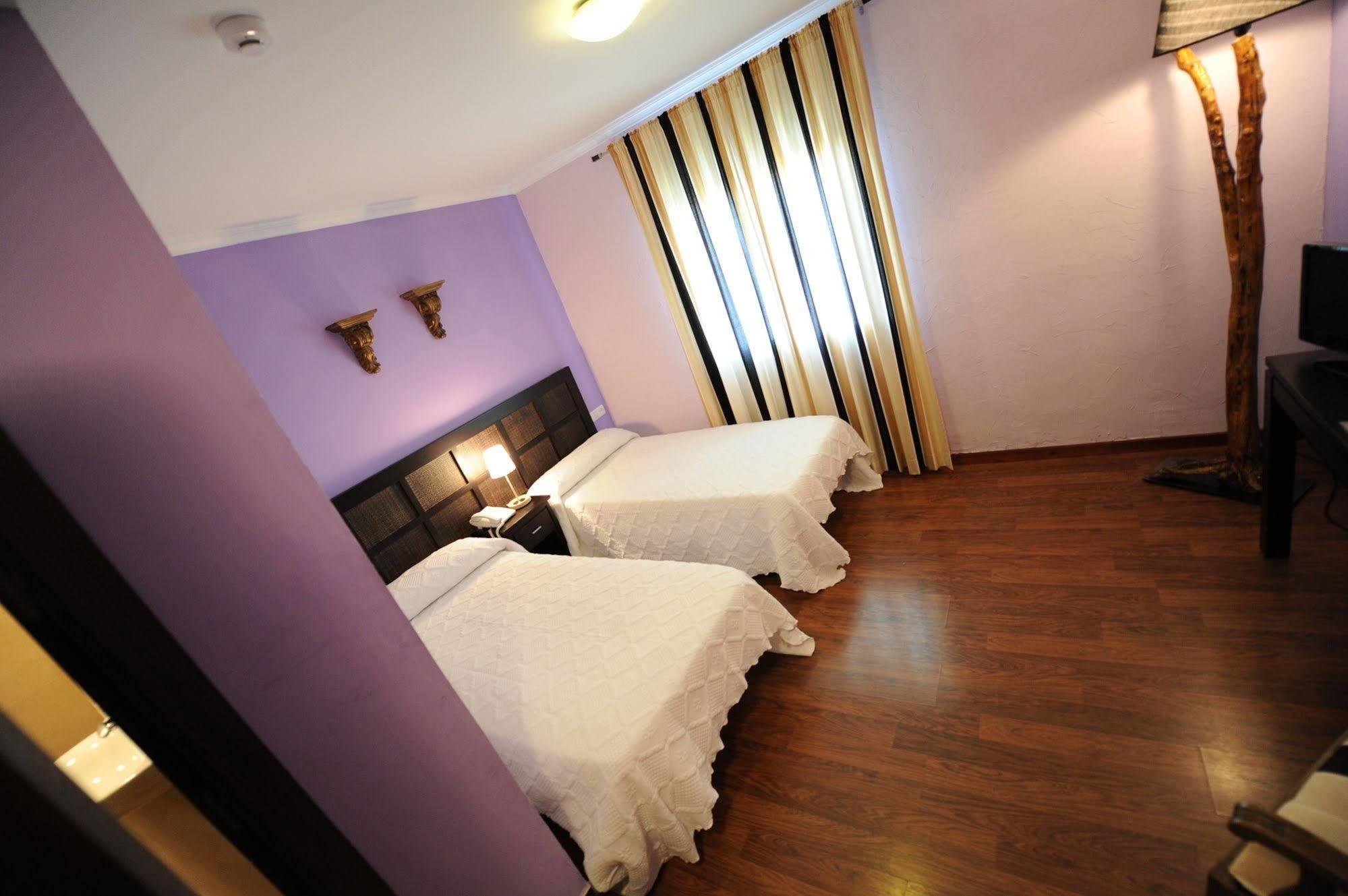 Hotel Montearoma Valverde del Camino Bagian luar foto