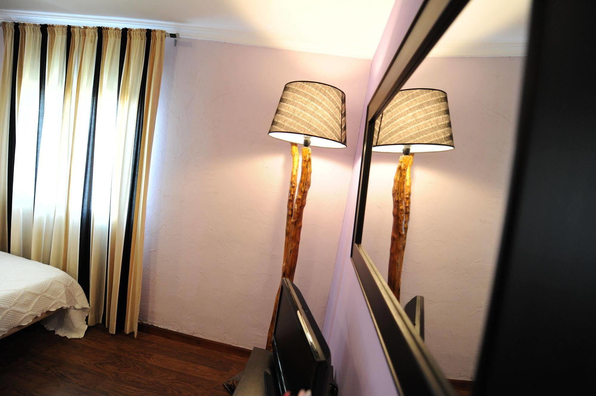 Hotel Montearoma Valverde del Camino Bagian luar foto