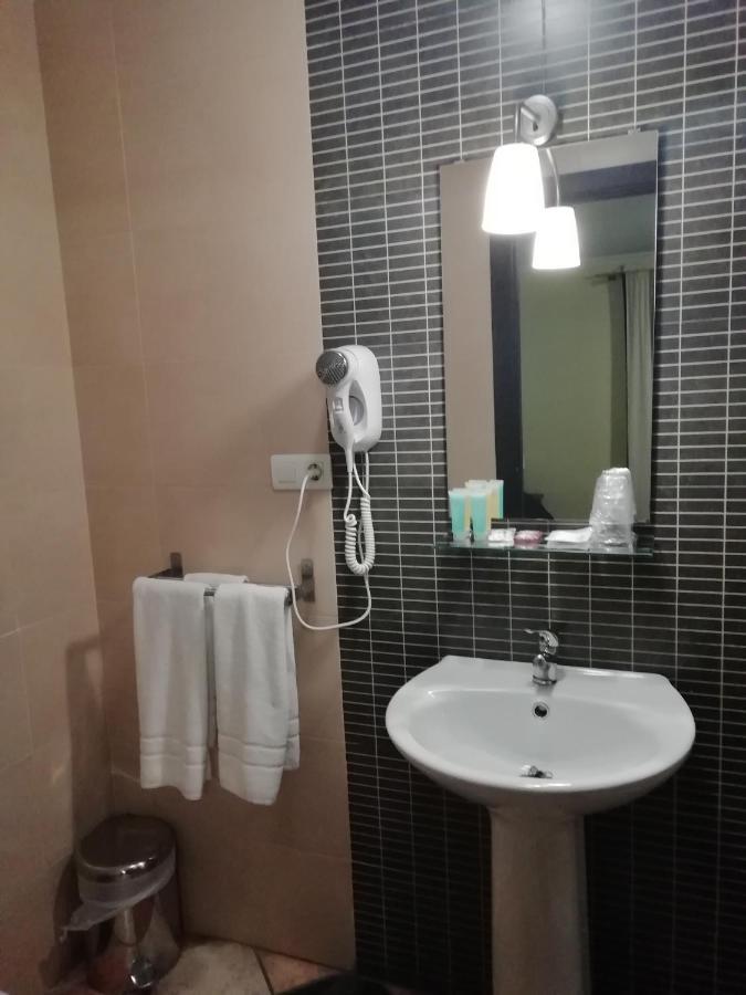 Hotel Montearoma Valverde del Camino Bagian luar foto
